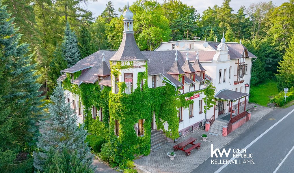 Prodej ubytovacího objektu 1 601 m², Rumburk – náhled fotky 19