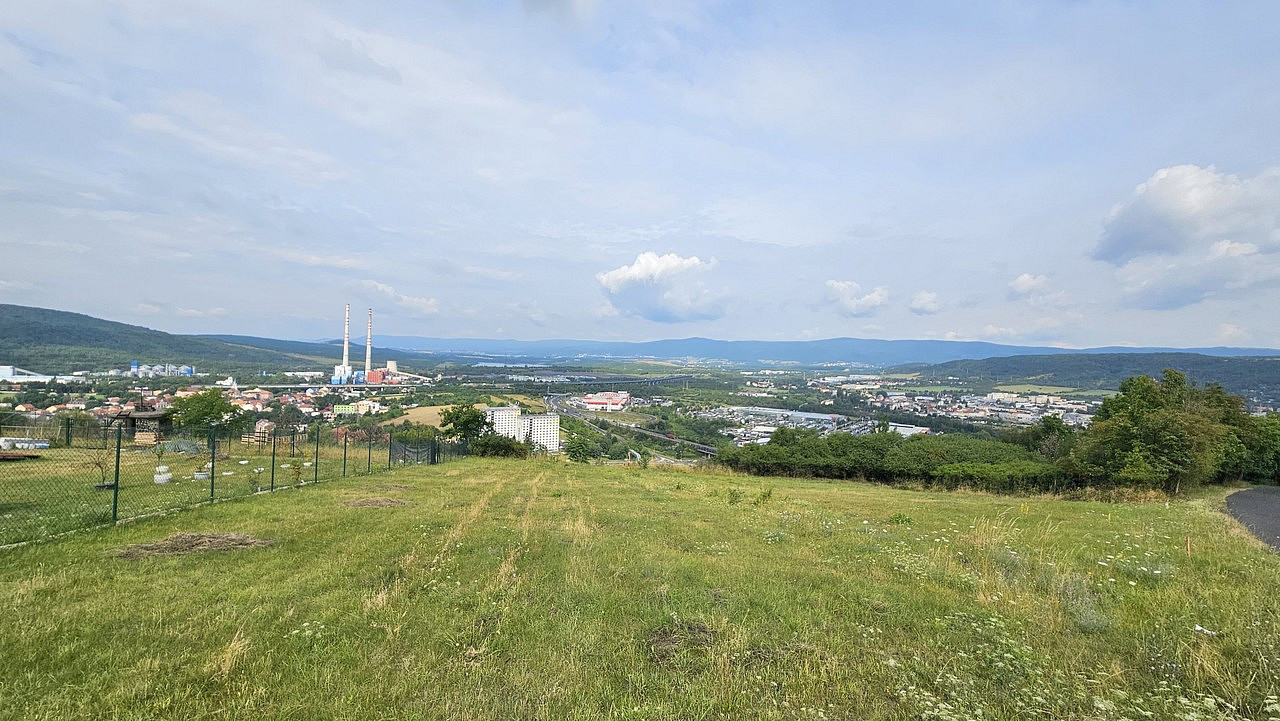 Prodej stavebního pozemku 5 240 m²