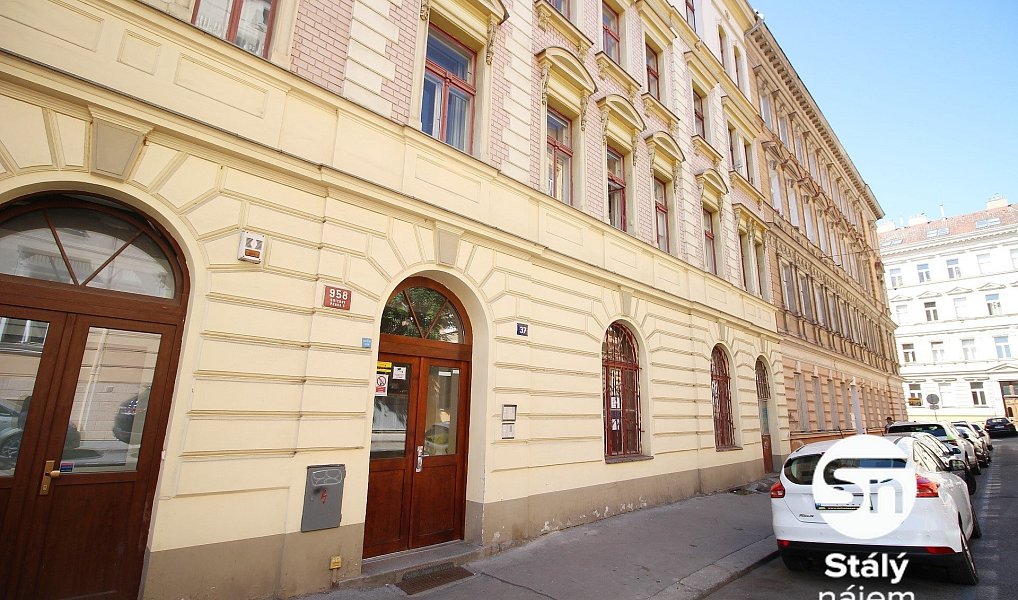 Pronájem bytu 1+1 47 m², Praha – náhled fotky 12