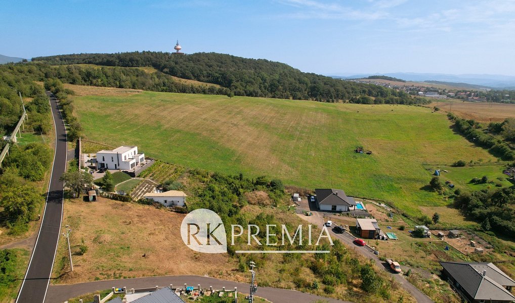 Prodej stavebního pozemku 1 535 m², Zabrušany – náhled fotky 7