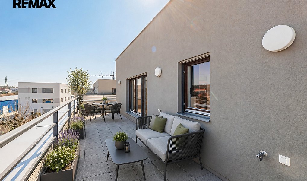 Prodej bytu 4+kk 99 m², Praha – náhled fotky 4