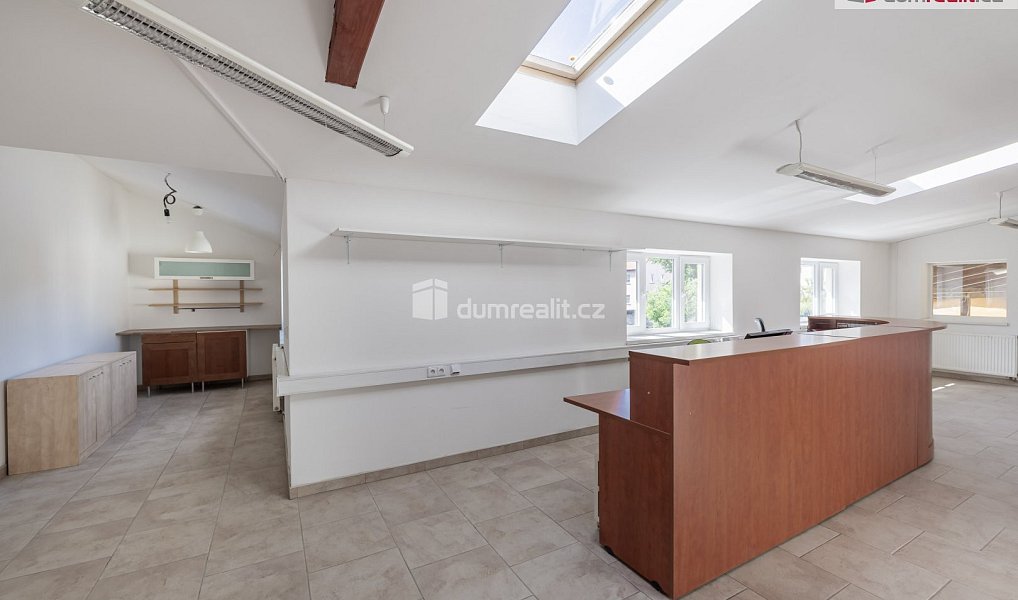 Pronájem výrobních prostor 4 300 m², Doksy – náhled fotky 22