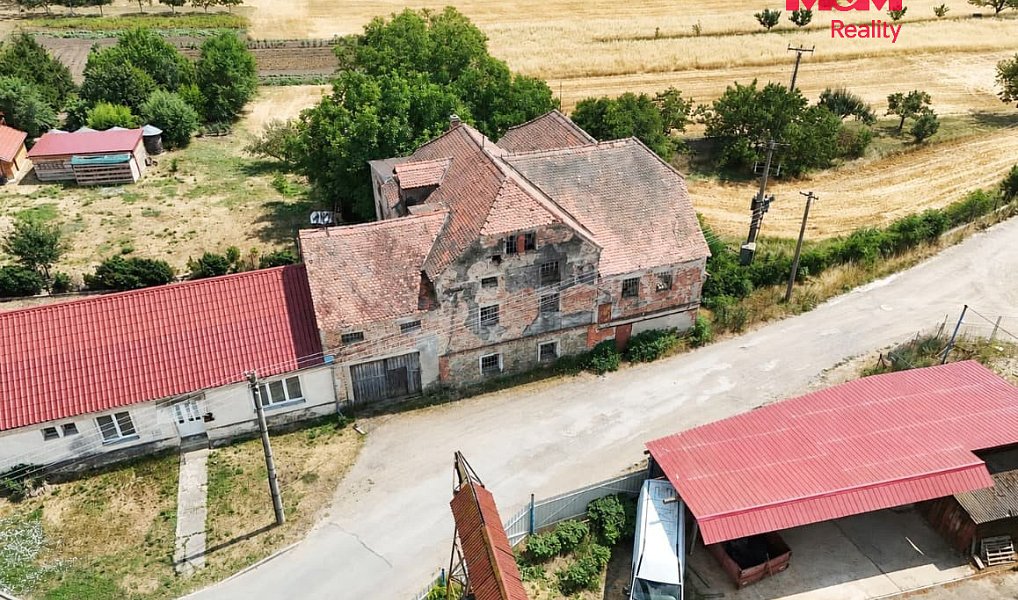 Prodej domu 700 m² s pozemkem 1 940 m², Trstěnice – náhled fotky 3