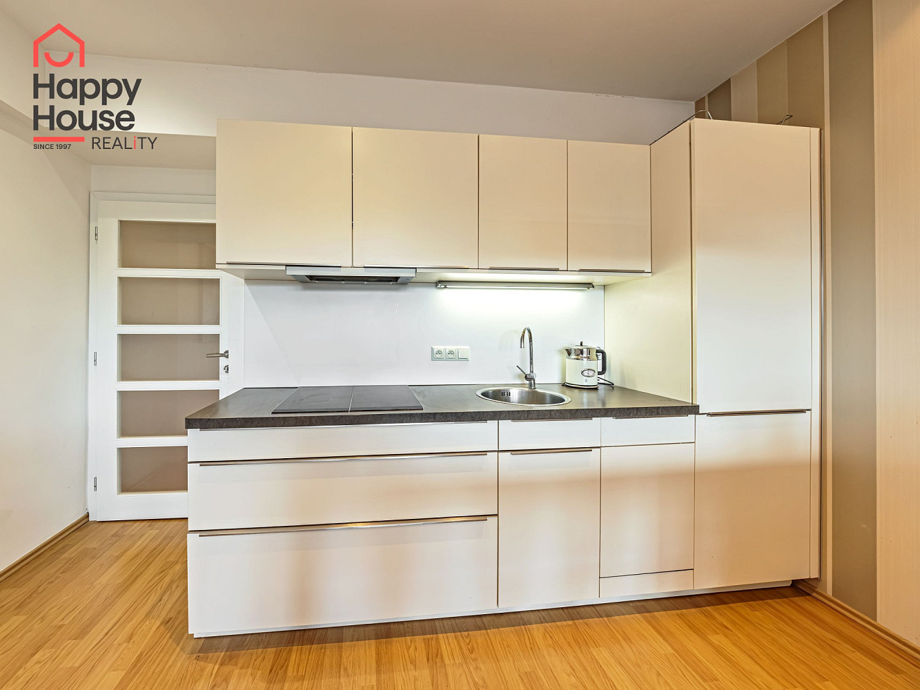 Pronájem bytu 1+kk 60 m² – fotografie 5