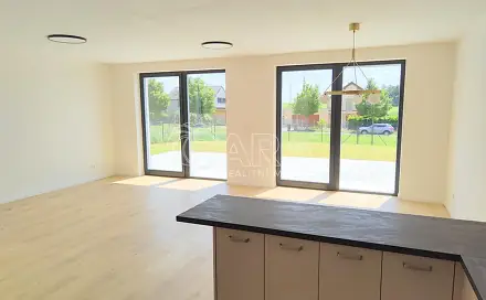 Pronájem bytu 4+kk 106 m², Na Výsluní, Vysoký Újezd, okres Beroun
