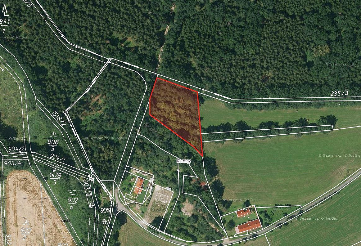 Prodej pole 3 765 m²