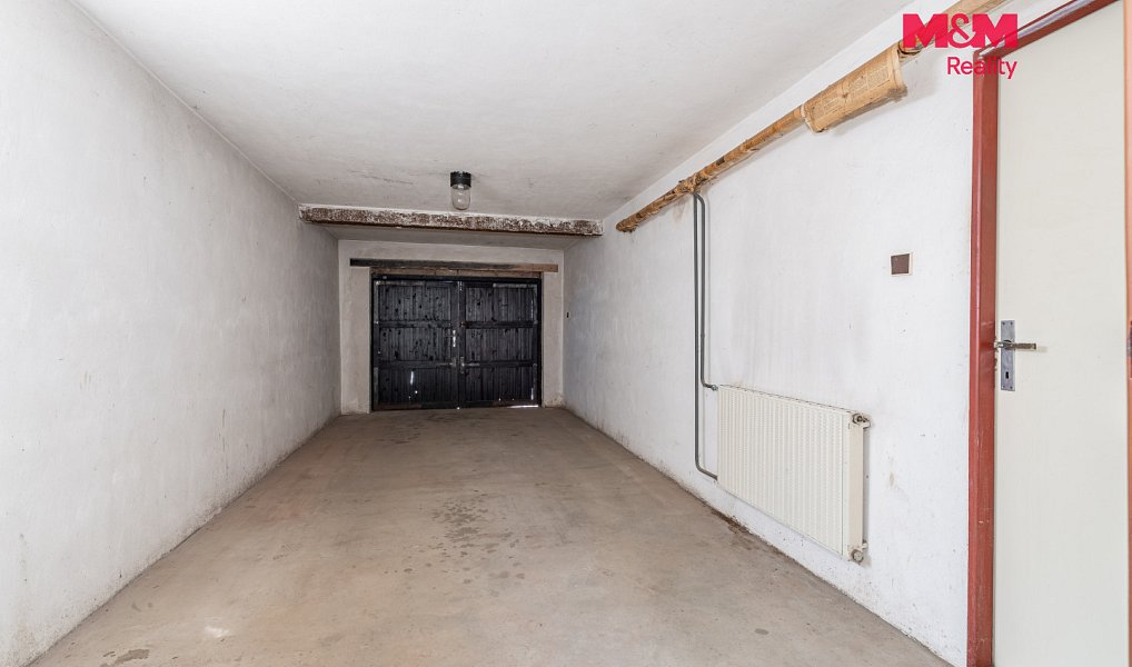 Prodej domu 180 m² s pozemkem 466 m², Chvaletice – náhled fotky 11