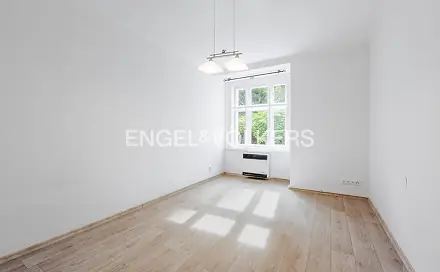 Pronájem bytu 1+1 45 m², V. P. Čkalova, Praha 6 - Bubeneč