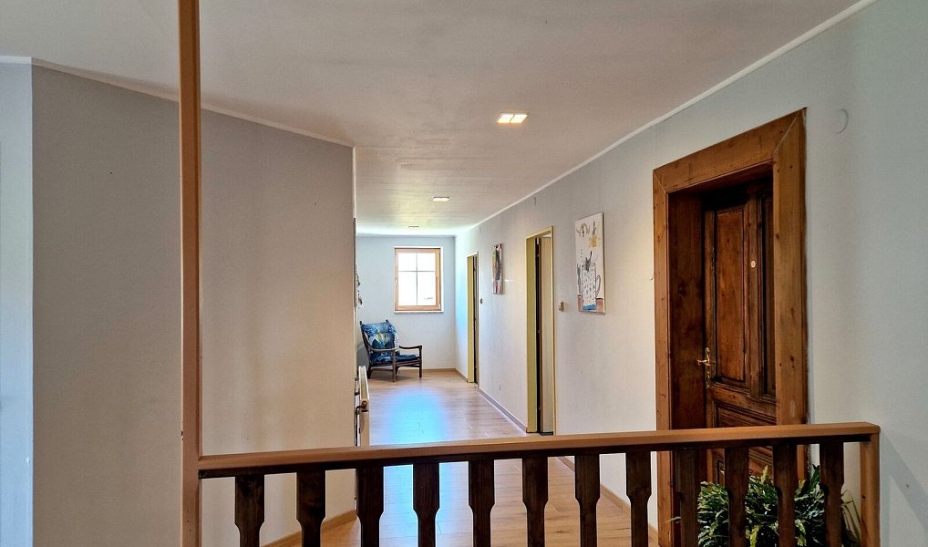 Prodej ubytovacího objektu 316 m², Benešov u Semil – náhled fotky 17