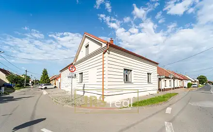 Pronájem bytu 4+kk 107 m²