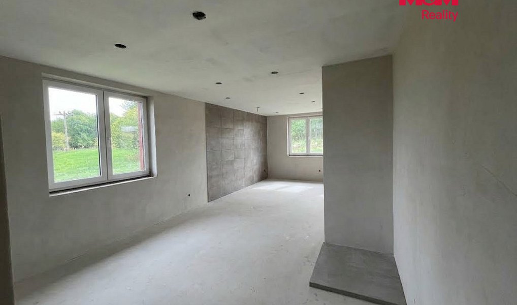 Prodej domu 148 m² s pozemkem 599 m², Hlinka – náhled fotky 2