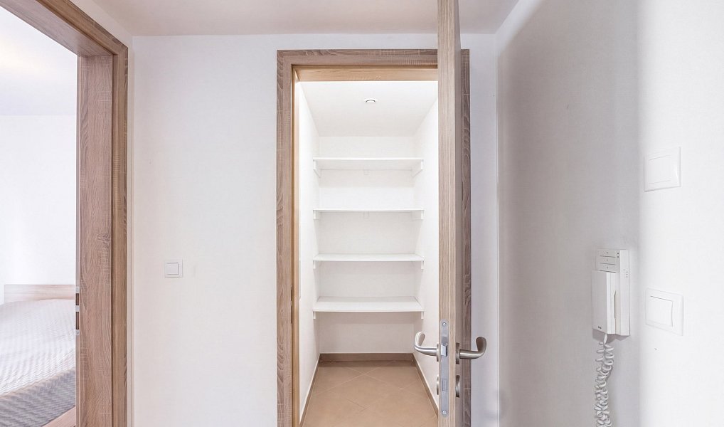 Prodej bytu 2+kk 62 m², Praha – náhled fotky 12