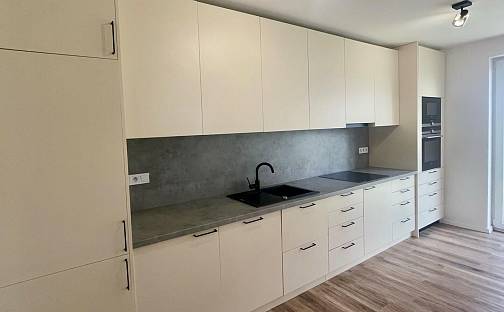 Prodej domu 142 m² s pozemkem 365 m², Školní, Přezletice, okres Praha-východ