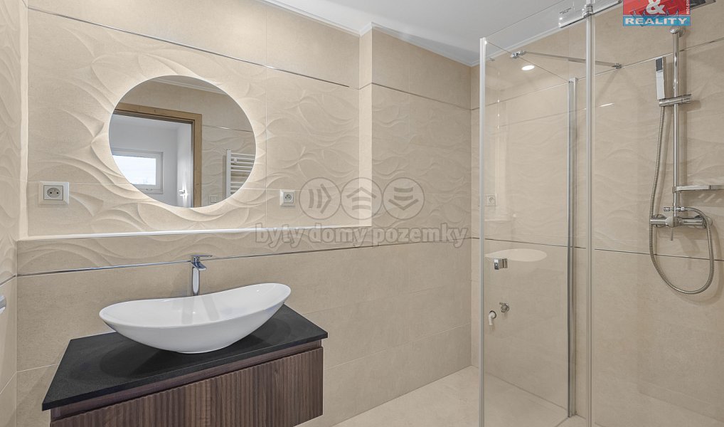 Prodej domu 157 m² s pozemkem 365 m², Čestice – náhled fotky 30
