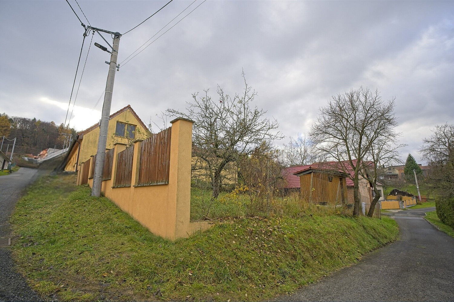 Prodej stavebního pozemku 417 m² – pohled 5