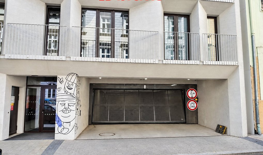 Pronájem garážového stání Pekárenský dvůr, Brno - Zábrdovice, 13 m2, Brno – náhled fotky 3