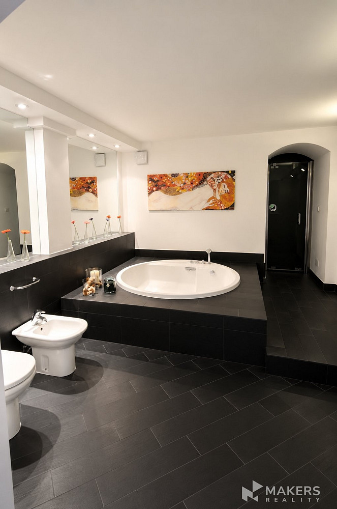Pronájem bytu 3+1 134 m² – fotografie 2