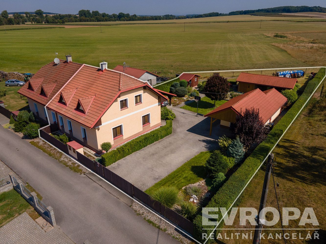 Prodej domu 155 m² s pozemkem 1 058 m²