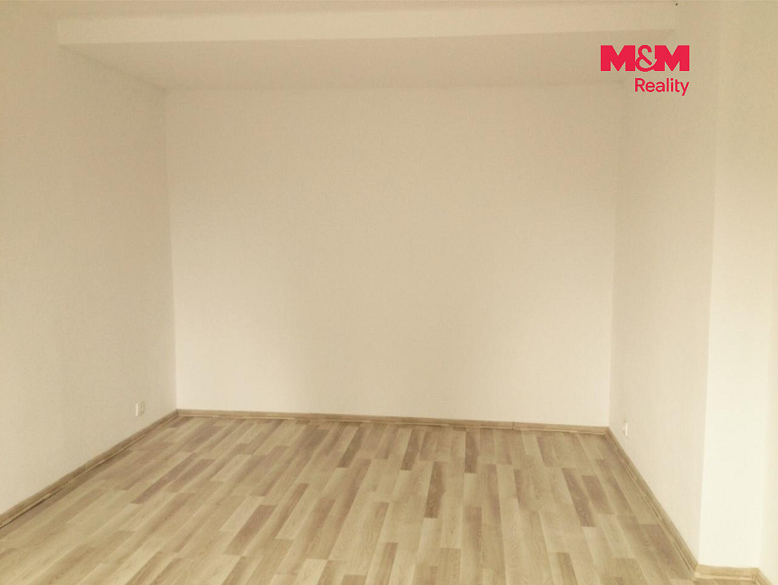 Pronájem bytu 2+kk 48 m² – fotografie 3