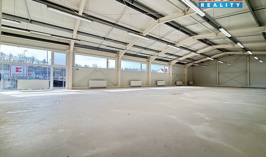 Prodej obchodních prostor 293 m², Třebíč – náhled fotky 3