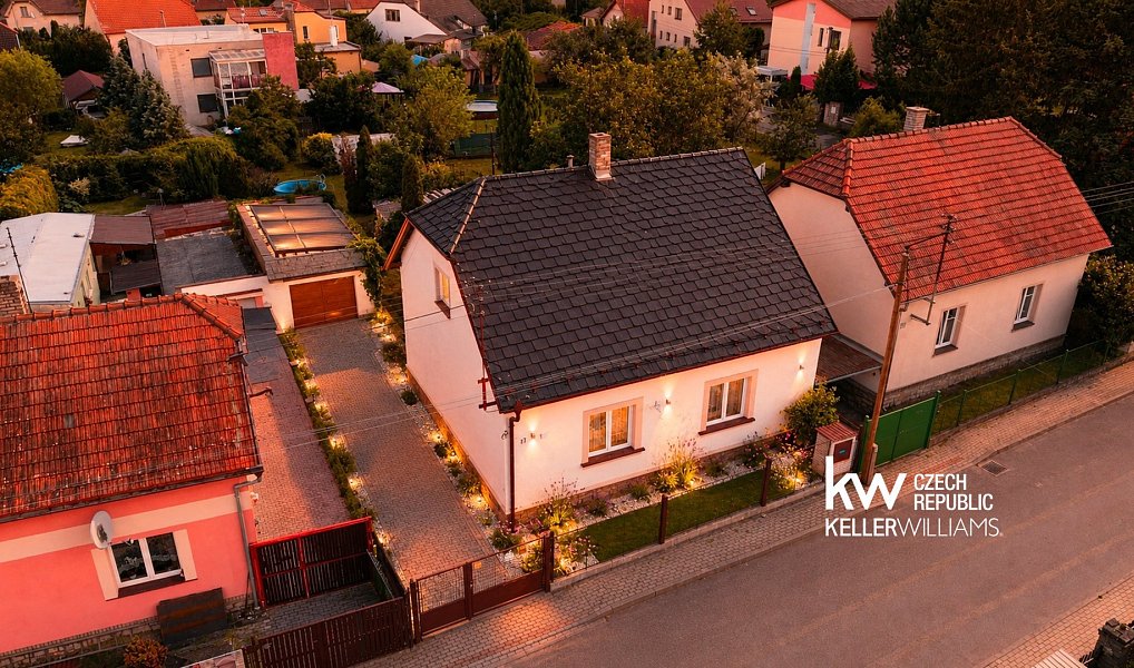 Prodej domu 134 m² s pozemkem 712 m², Tetín – náhled fotky 2