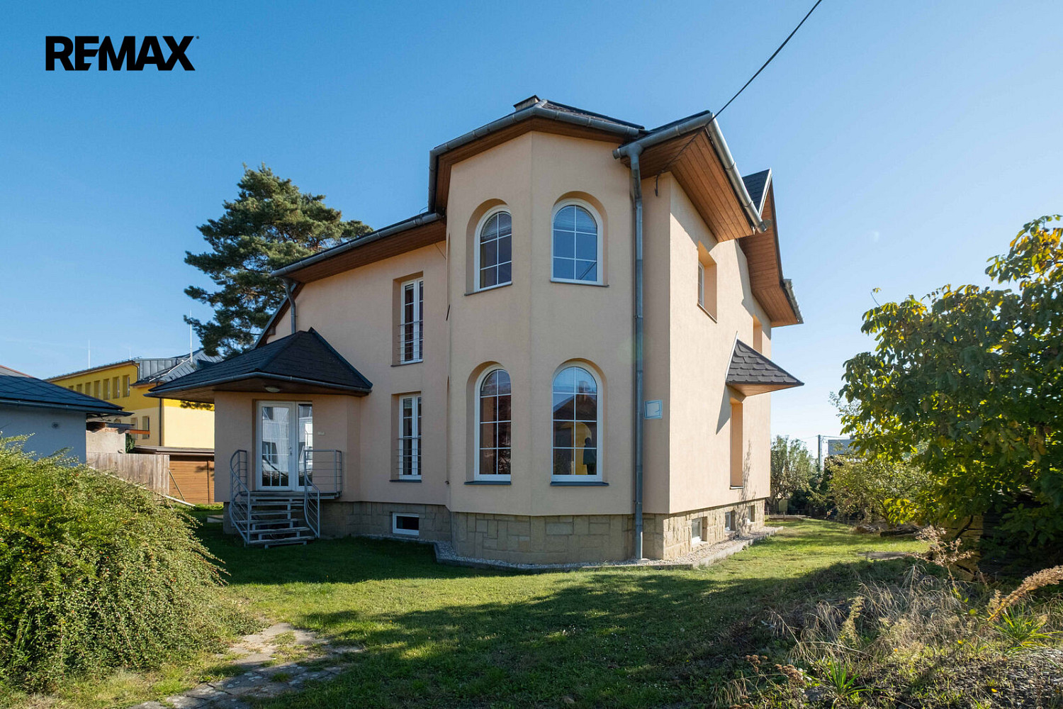 Prodej domu 268 m² s pozemkem 1 022 m²