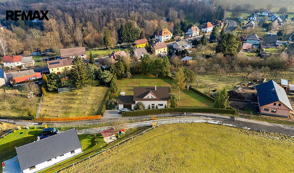 Prodej stavebního pozemku 2 413 m², Horní Police – náhled fotky 13