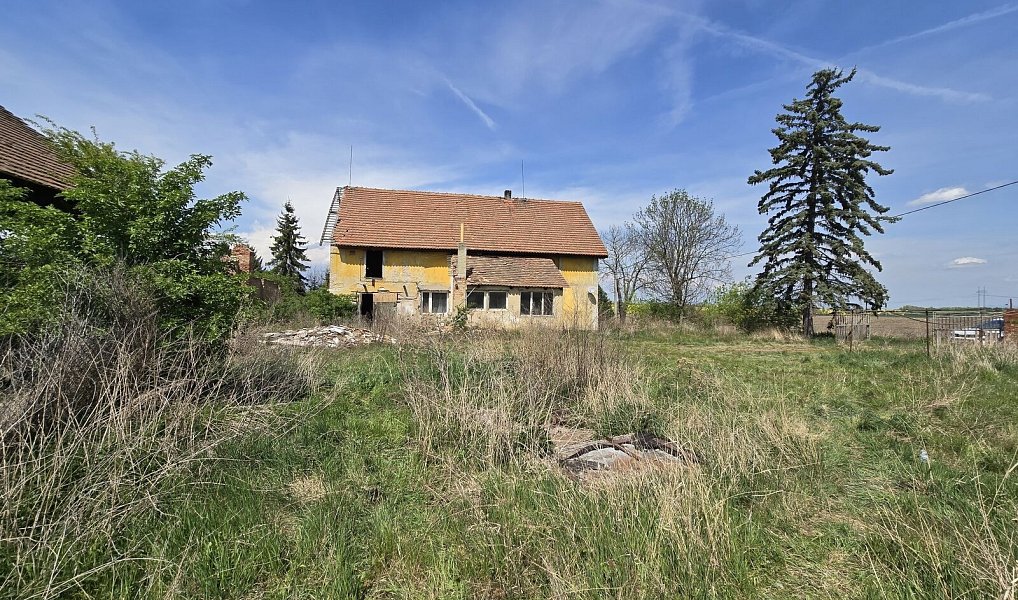 Prodej domu 130 m² s pozemkem 1 730 m², Žatec – náhled fotky 3