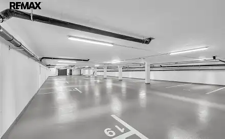 Prodej parkovacích stání - Gočárova třída - Hradec Králové, Gočárova třída, Hradec Králové - Pražské Předměstí
