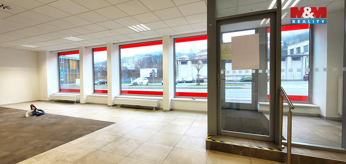 Pronájem obchodních prostor 180 m² — photo 2