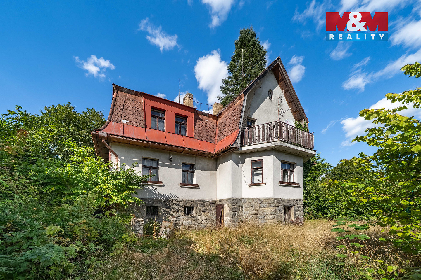 Prodej domu 274 m² s pozemkem 2 378 m²
