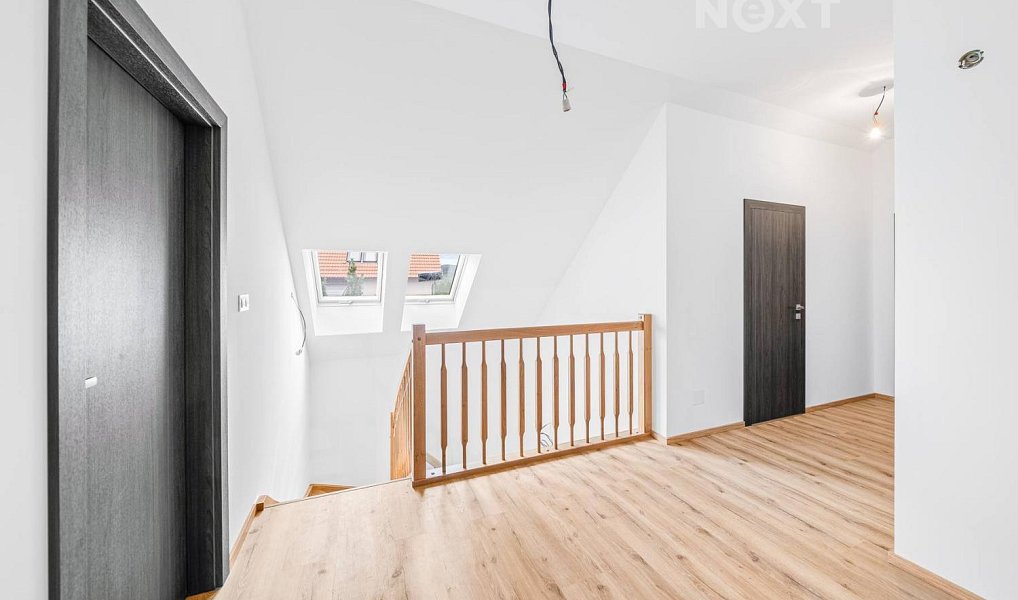 Prodej domu 214 m² s pozemkem 1 127 m², Březová – náhled fotky 18