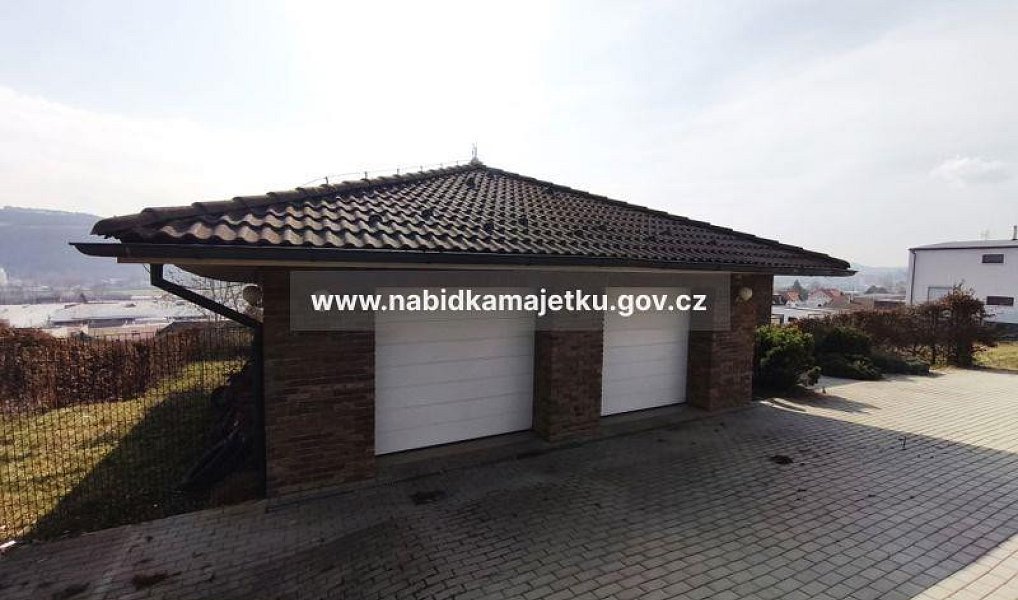 Prodej domu 265 m² s pozemkem 1 080 m², Králův Dvůr – náhled fotky 4