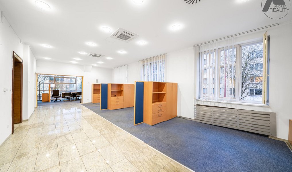 Prodej kanceláře 686 m², Strakonice – náhled fotky 8