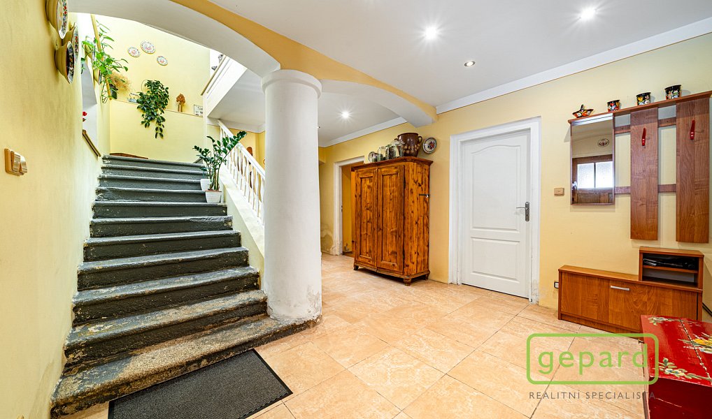 Prodej domu 341 m² s pozemkem 2 007 m², Třebeň – náhled fotky 42