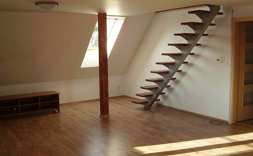 Pronájem bytu 4+kk 104 m², kpt. Jaroše, Kladno - Kročehlavy
