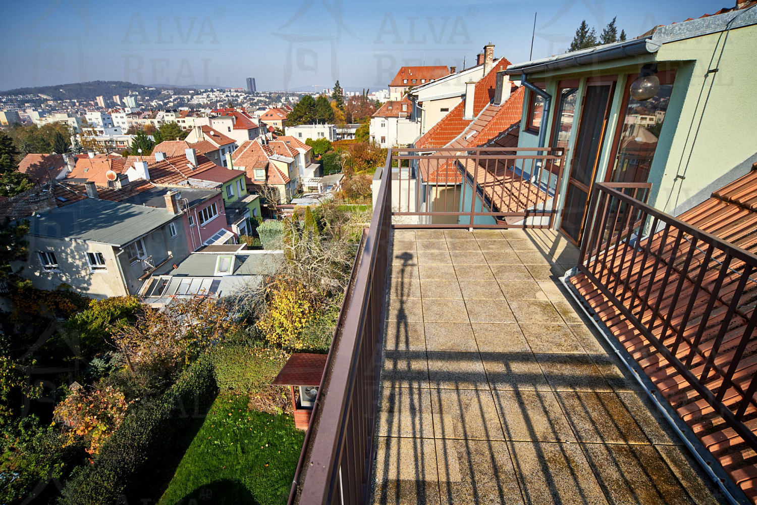 Prodej domu 354 m² s pozemkem 525 m² – fotografie 3