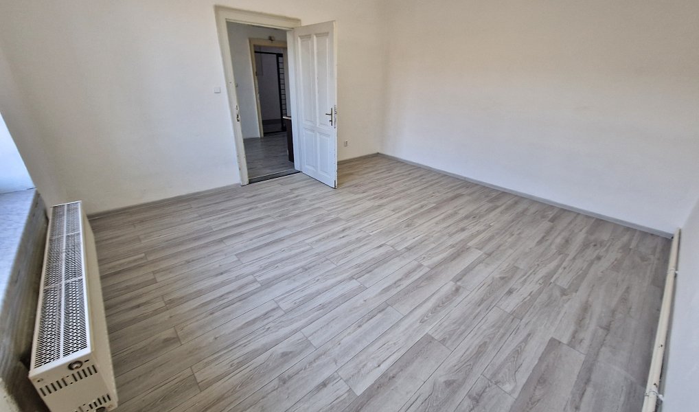 Pronájem kanceláře 37 m², Ostrava – náhled fotky 2