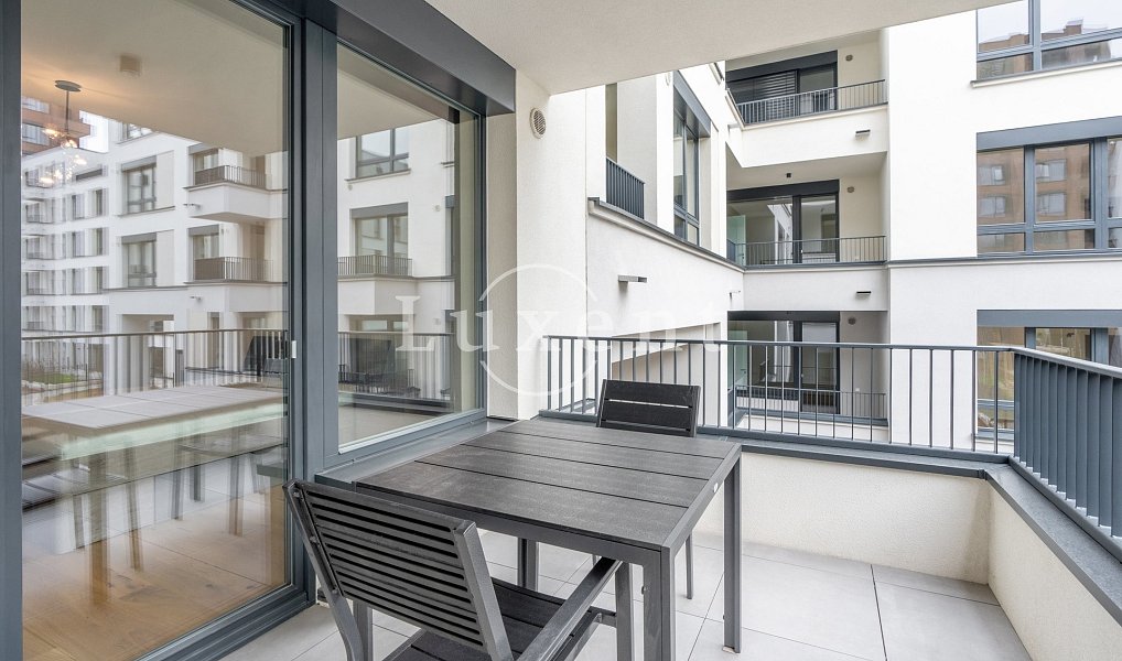 Pronájem bytu 2+kk 61 m², Praha – náhled fotky 9