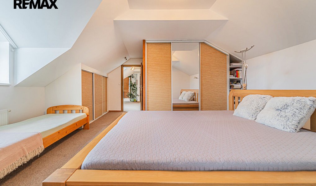Prodej domu 165 m² s pozemkem 482 m², Kosmonosy – náhled fotky 17