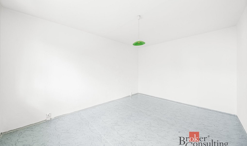 Prodej bytu 3+1 80 m², Kolinec – náhled fotky 5