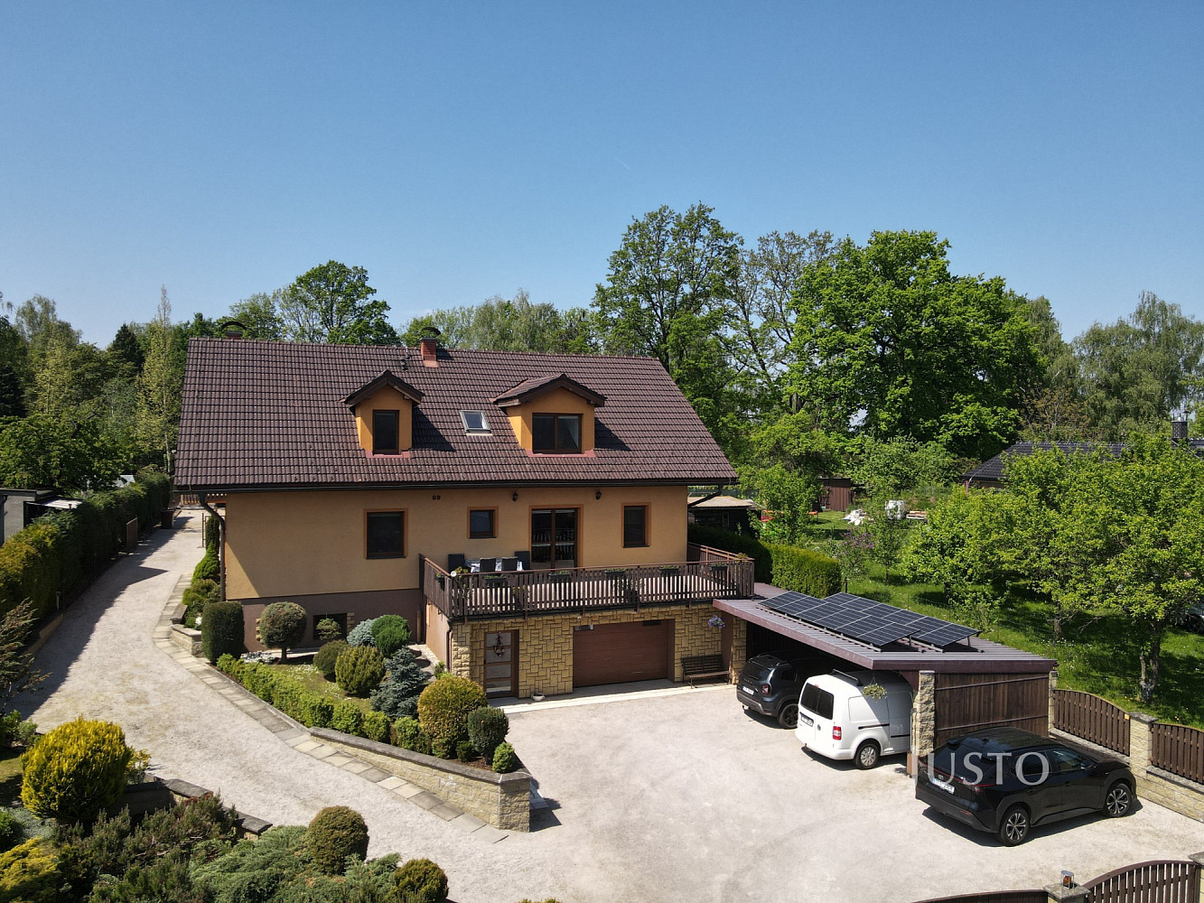 Prodej domu 425 m² s pozemkem 1 449 m² – fotografie 2