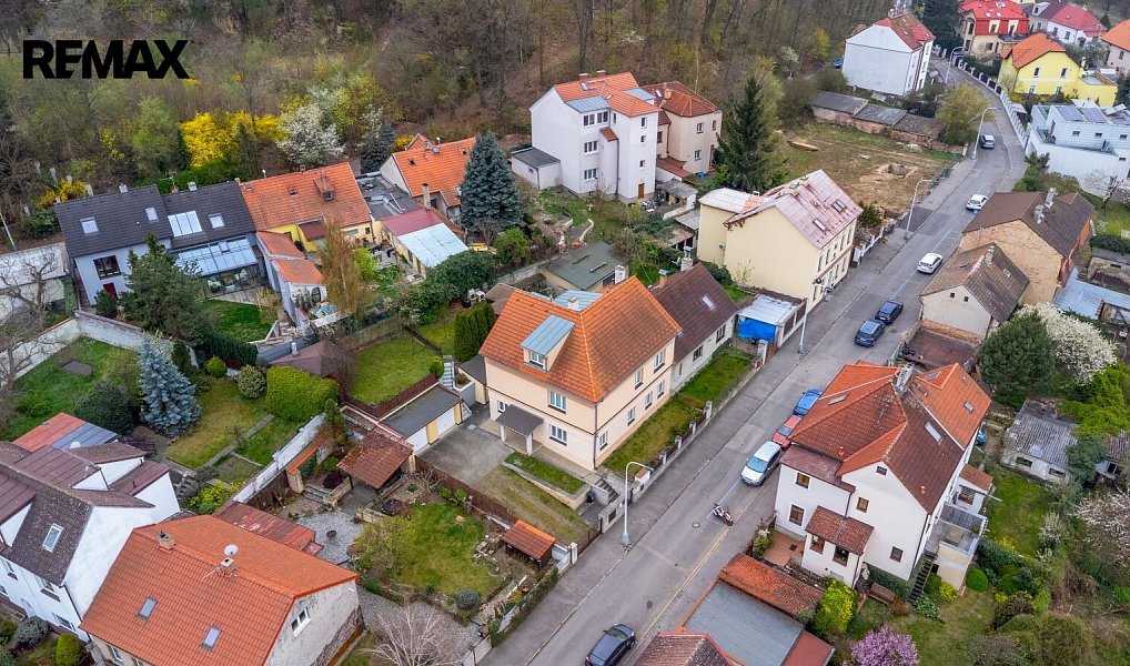Prodej domu 216 m² s pozemkem 580 m², Praha – náhled fotky 51