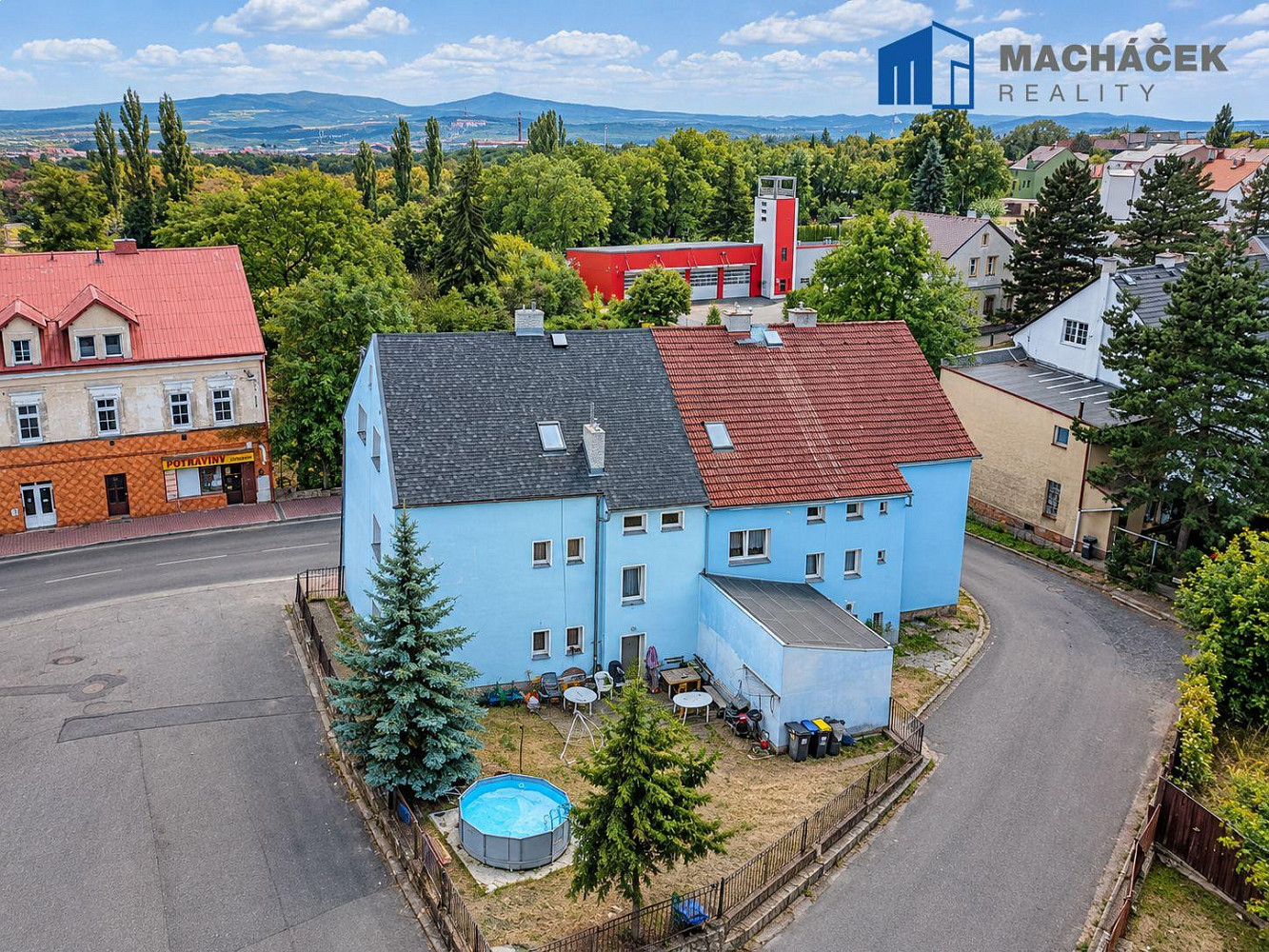 Prodej domu 221 m² s pozemkem 287 m²