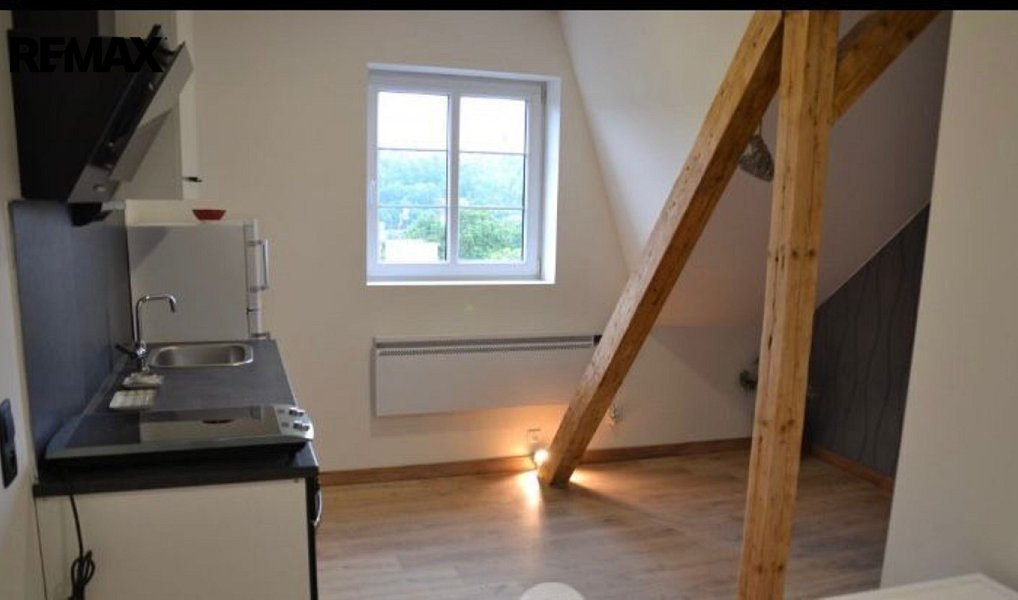 Prodej bytu 3+kk 75 m², Karlovy Vary – náhled fotky 2