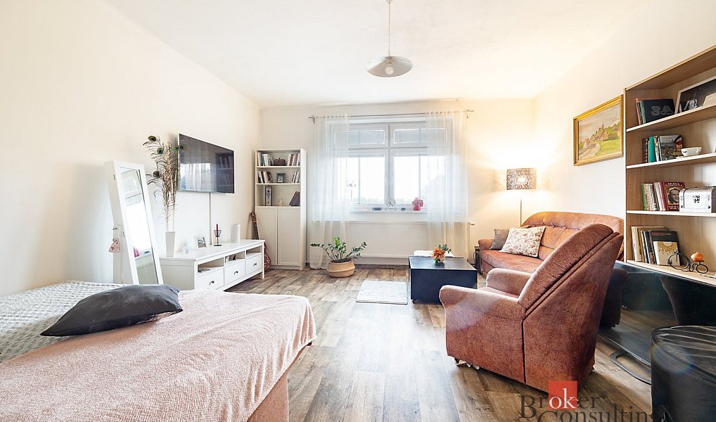 Prodej domu 228 m² s pozemkem 700 m², Sadská – náhled fotky 6