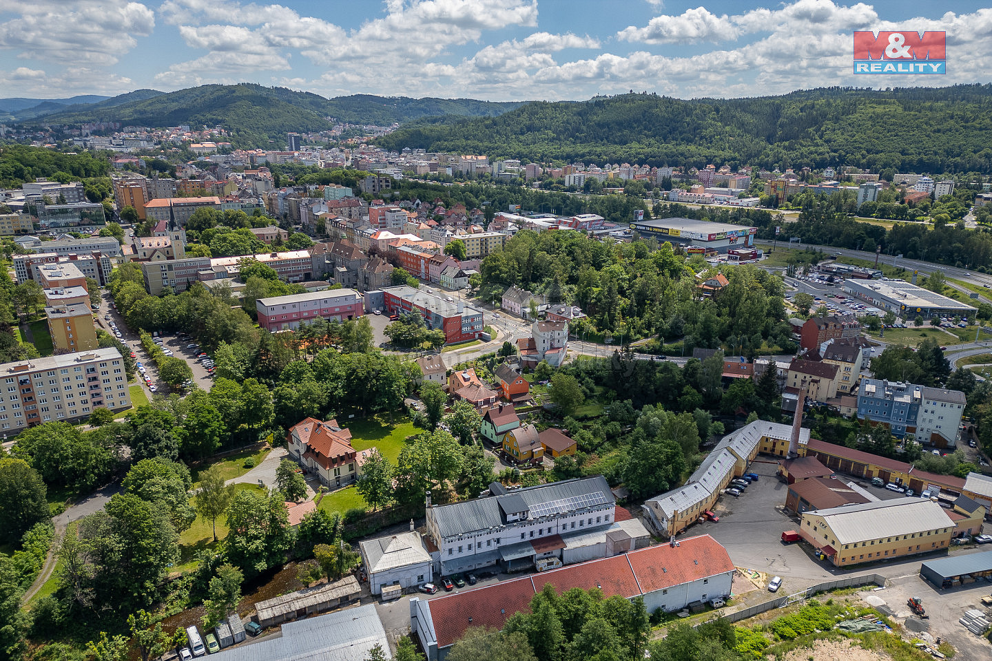 Prodej kanceláře 2 100 m² — photo 4