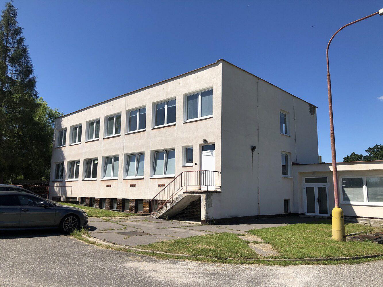 Pronájem skladovacích prostor 130 m²