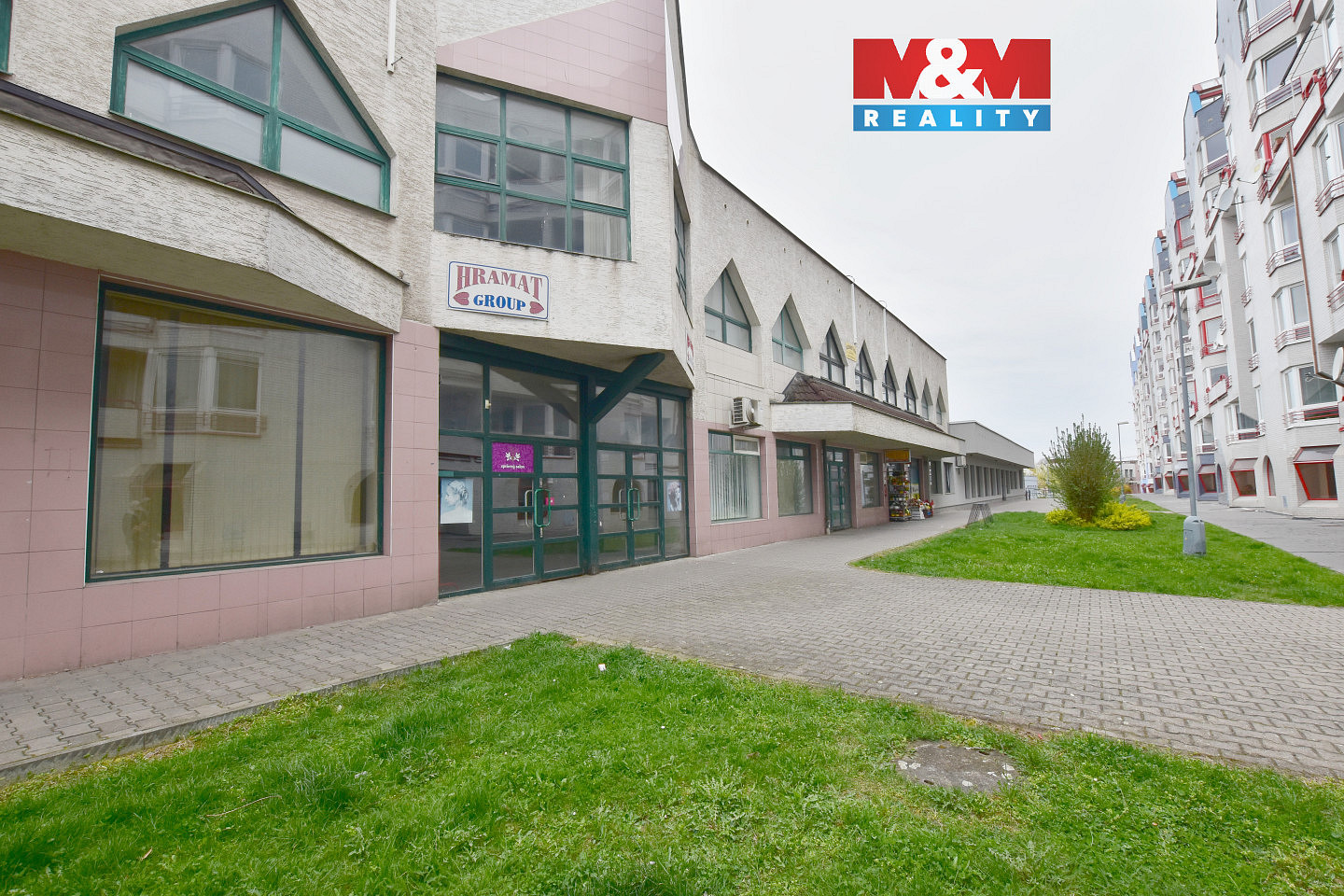 Pronájem obchodních prostor 155 m²