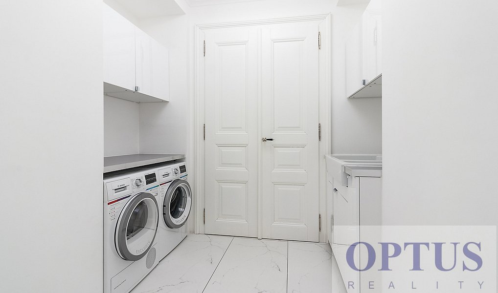 Pronájem bytu 5+kk 190 m², Praha – náhled fotky 24